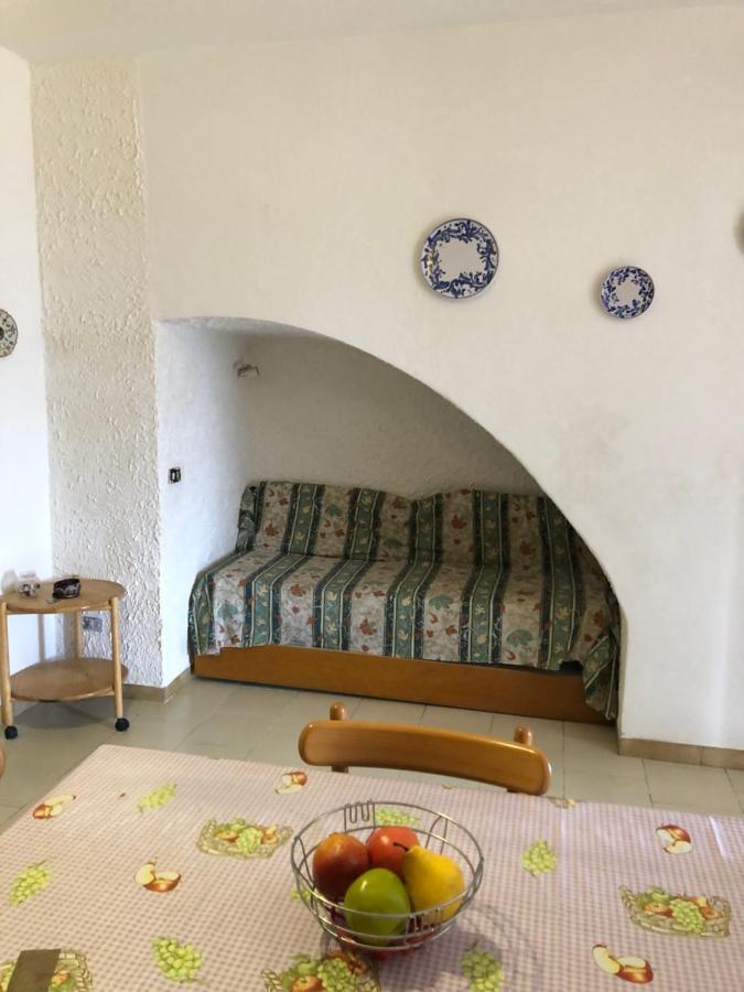 Hostel Beach House Giardini Naxos Exteriör bild